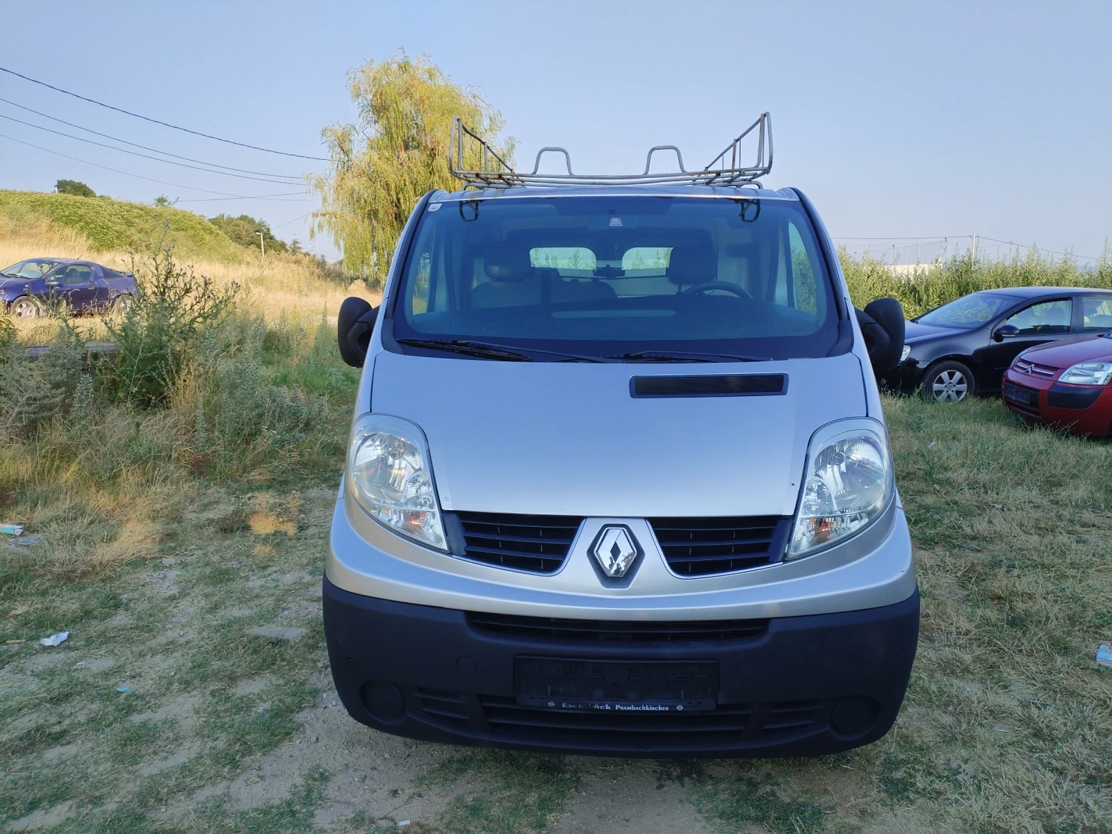 Renault Trafic 2.0 DCI 114HP 6ск Климатик Багажник Камера , снимка 3 - Бусове и автобуси - 55537979
