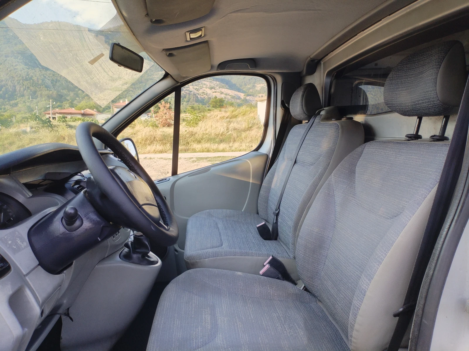 Renault Trafic 2.0 DCI 114HP 6ск Климатик Багажник Камера , снимка 15 - Бусове и автобуси - 55537979