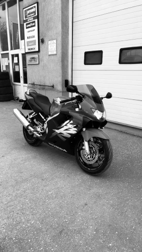 Honda Cbr 600 F4 35kw (A2 ) | Mobile.bg    5