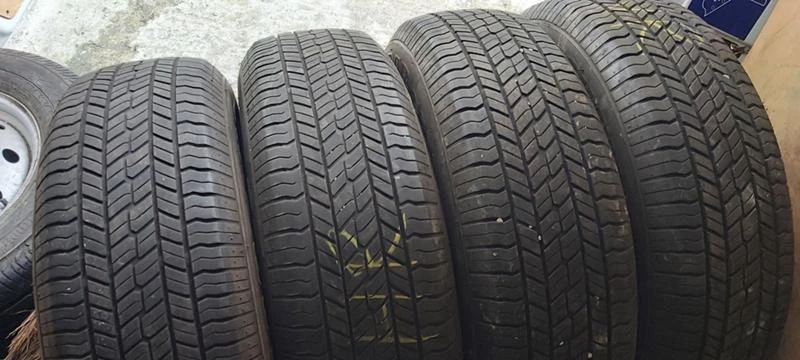 Гуми Всесезонни 215/70R16, снимка 1 - Гуми и джанти - 35148816