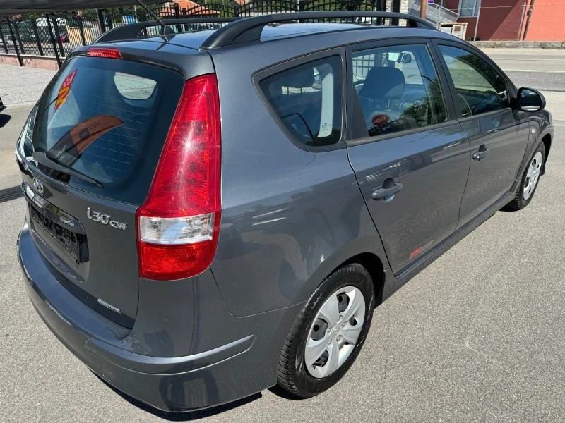 Hyundai I30 1.6CRDI НОВ ВНОС, снимка 6 - Автомобили и джипове - 46417023