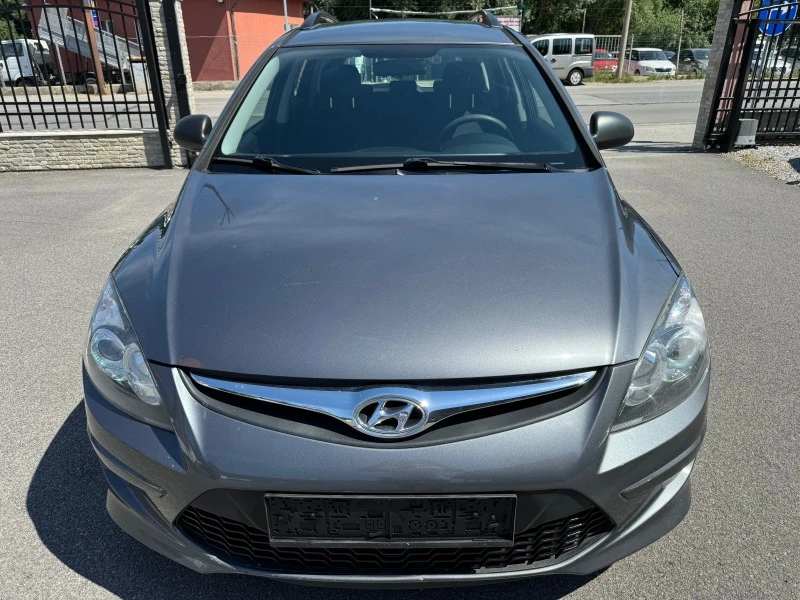 Hyundai I30 1.6CRDI НОВ ВНОС, снимка 8 - Автомобили и джипове - 46417023