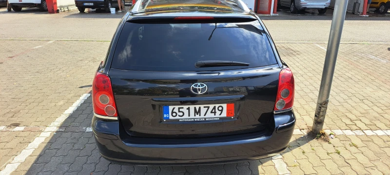 Toyota Avensis, снимка 14 - Автомобили и джипове - 47106450