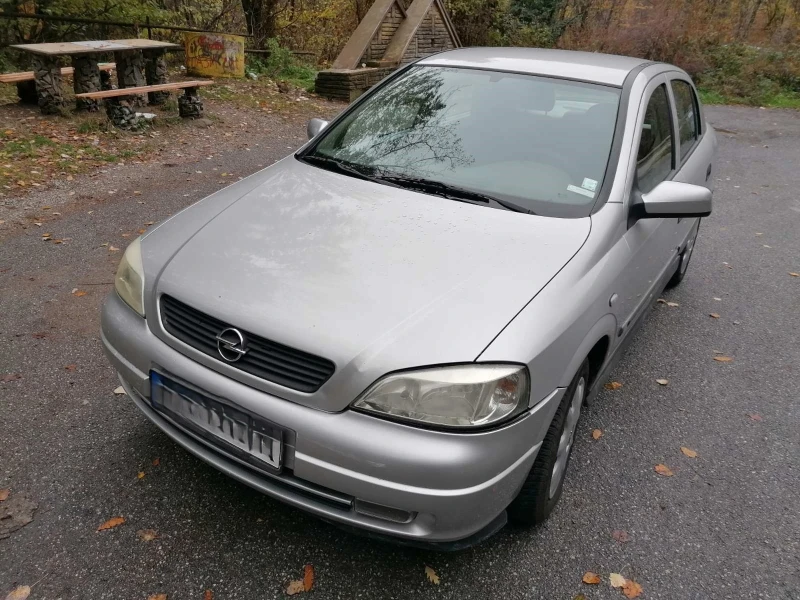 Opel Astra 1.8i 16v, снимка 1 - Автомобили и джипове - 47981197