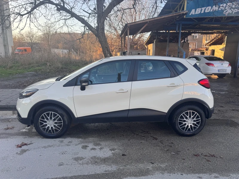 Renault Captur, снимка 3 - Автомобили и джипове - 48494865