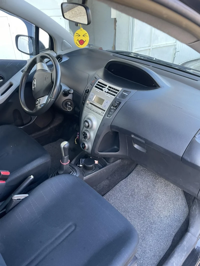 Toyota Yaris, снимка 7 - Автомобили и джипове - 48510270