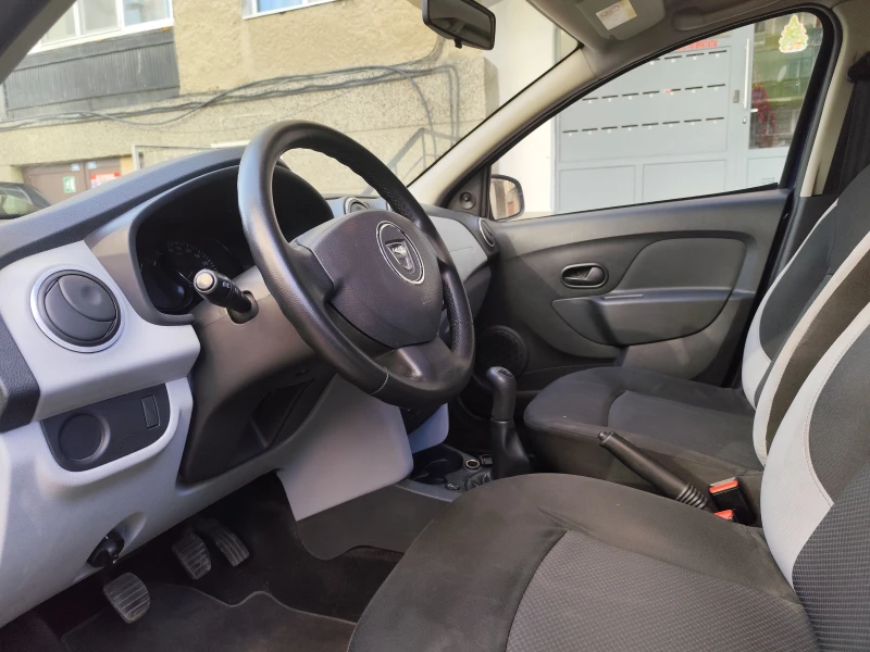 Dacia Sandero 1.2 PETROL/LPG, снимка 4 - Автомобили и джипове - 48602614