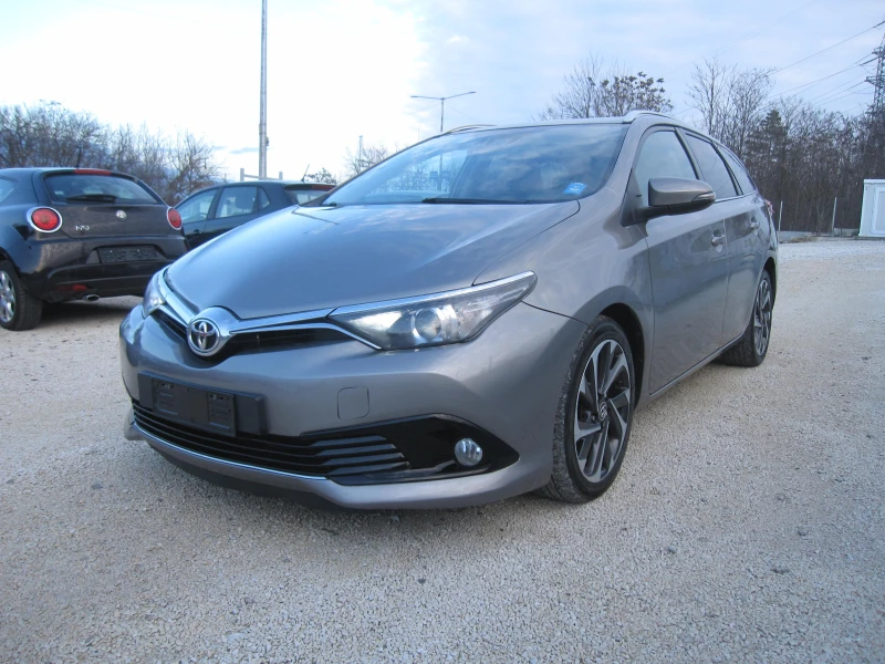 Toyota Auris 1, 6D4D, Navi, снимка 1 - Автомобили и джипове - 48680753