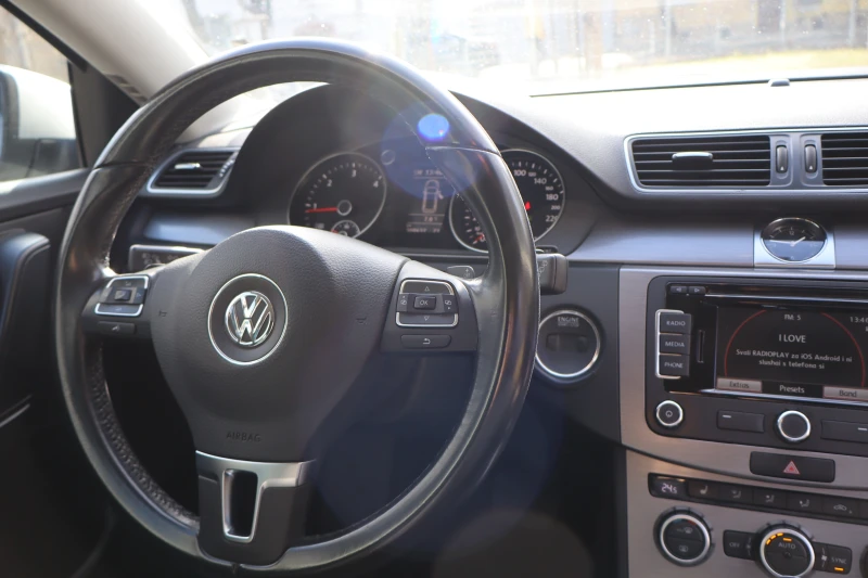 VW Passat, снимка 13 - Автомобили и джипове - 48835010