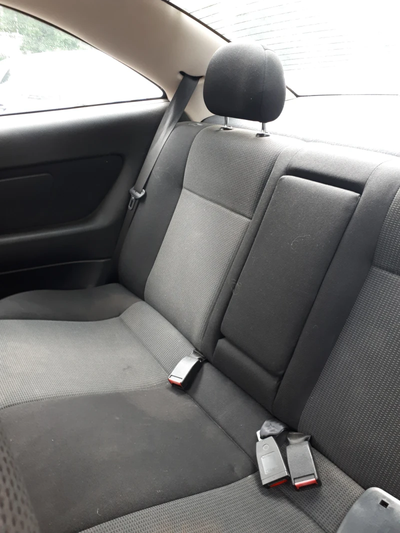 Opel Astra Astra G Coupe/Bertone - 2.2 16V, снимка 16 - Автомобили и джипове - 51042009