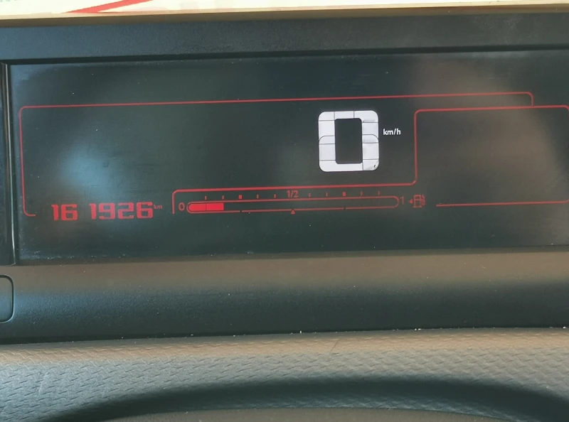 Citroen C4 Cactus 1.2i E6B SHINE, снимка 16 - Автомобили и джипове - 51441770