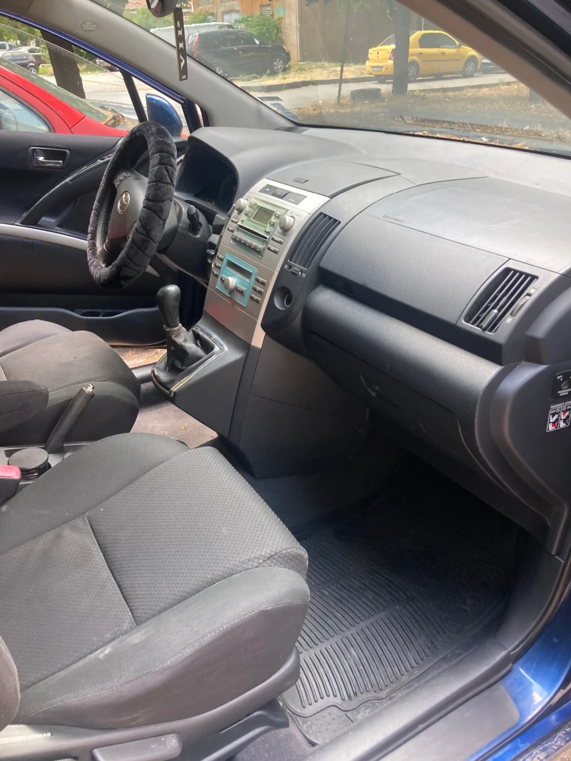 Toyota Corolla verso, снимка 6 - Автомобили и джипове - 52576464