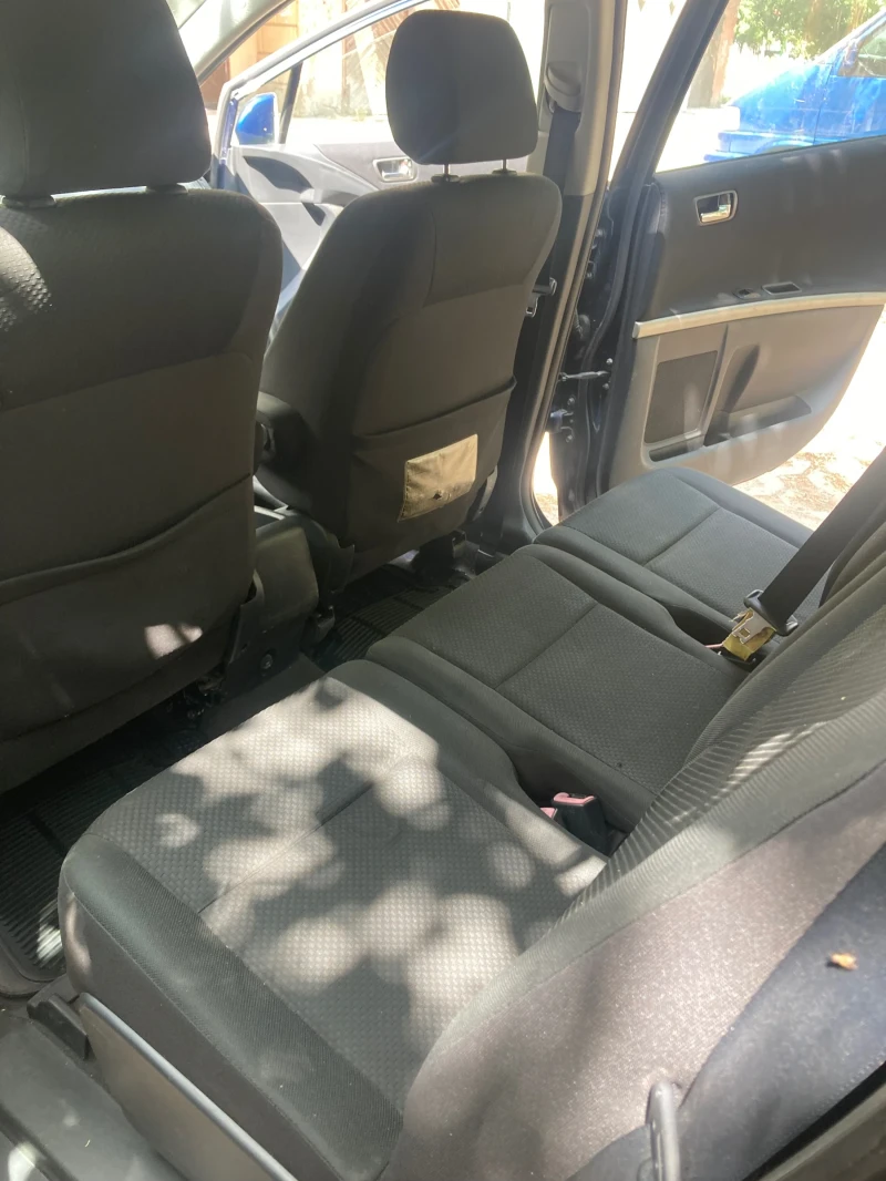 Toyota Corolla verso, снимка 8 - Автомобили и джипове - 52576464