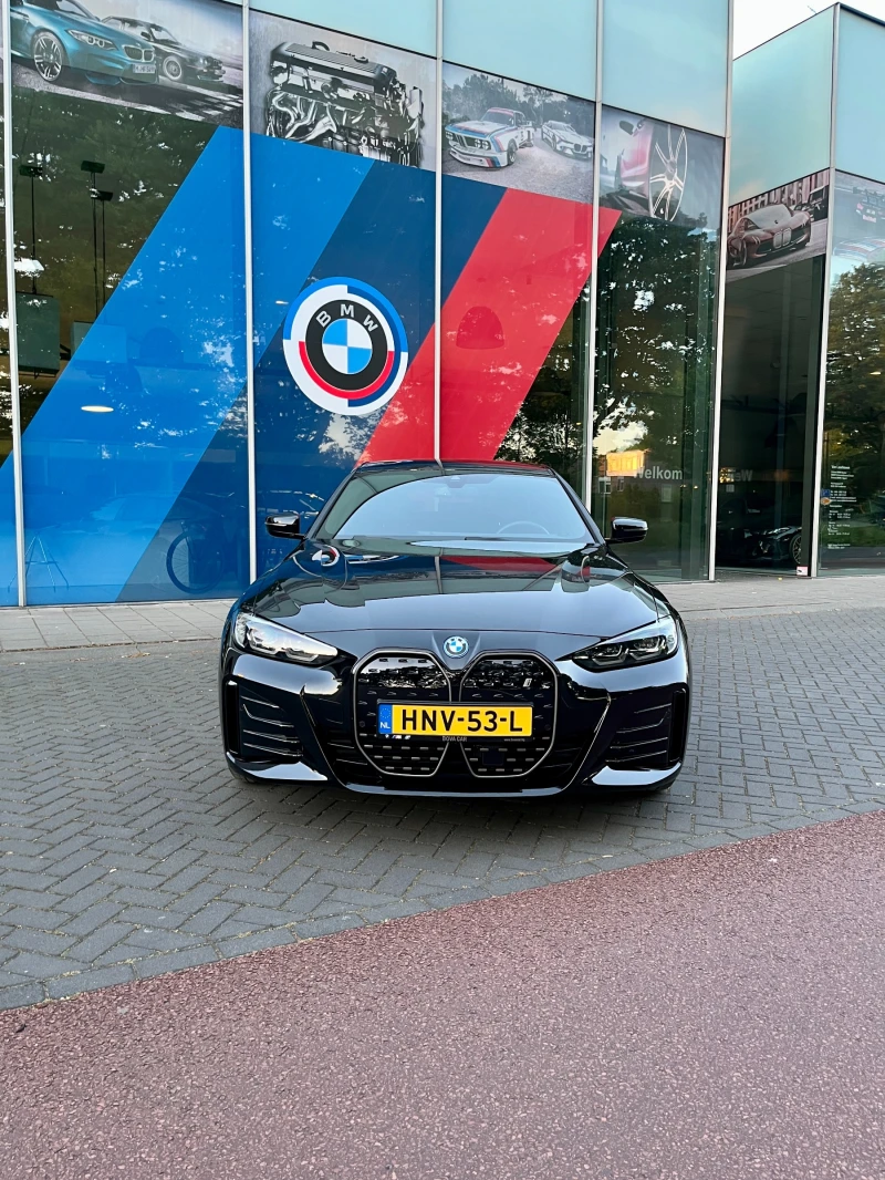 BMW i4 17 000 км, снимка 3 - Автомобили и джипове - 51967782