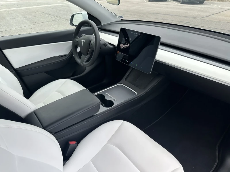 Tesla Model Y DUAL MOTOR / LONG RANGE / AWD, снимка 11 - Автомобили и джипове - 52081445