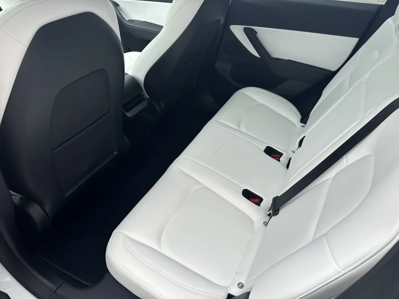 Tesla Model Y DUAL MOTOR / LONG RANGE / AWD, снимка 10 - Автомобили и джипове - 52081445