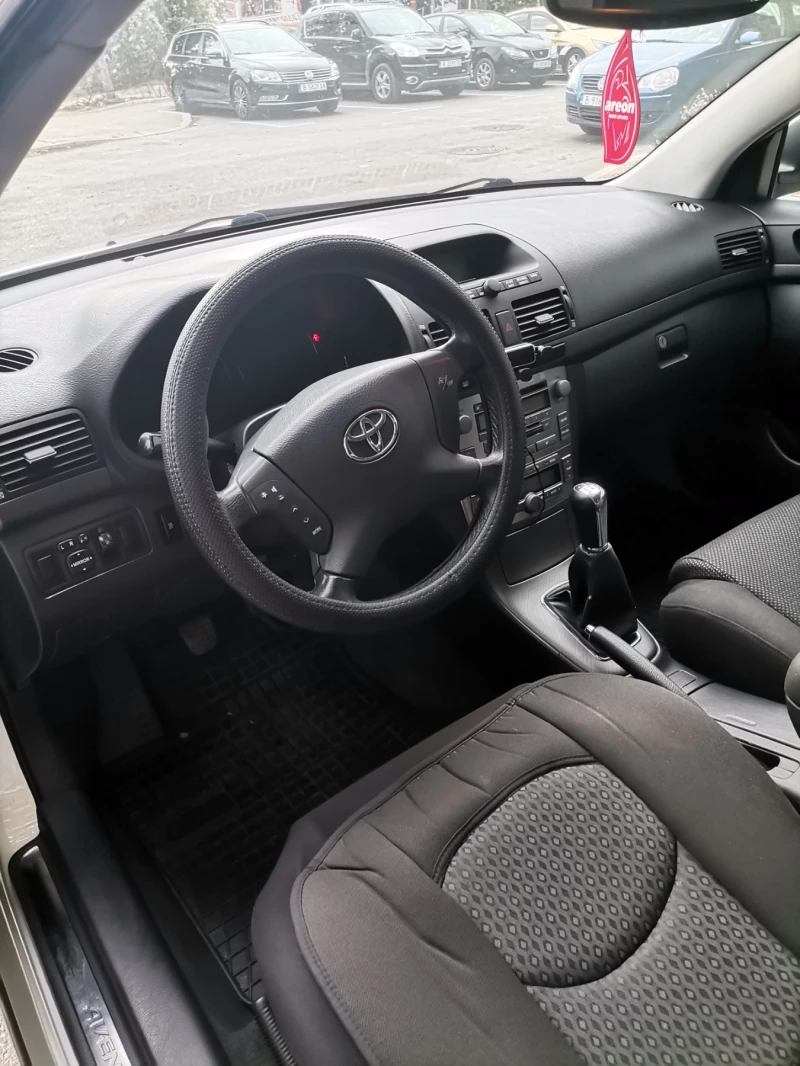 Toyota Avensis, снимка 4 - Автомобили и джипове - 52458192