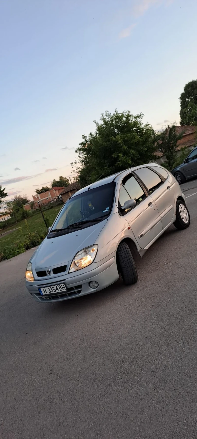 Renault Scenic, снимка 5 - Автомобили и джипове - 52579565