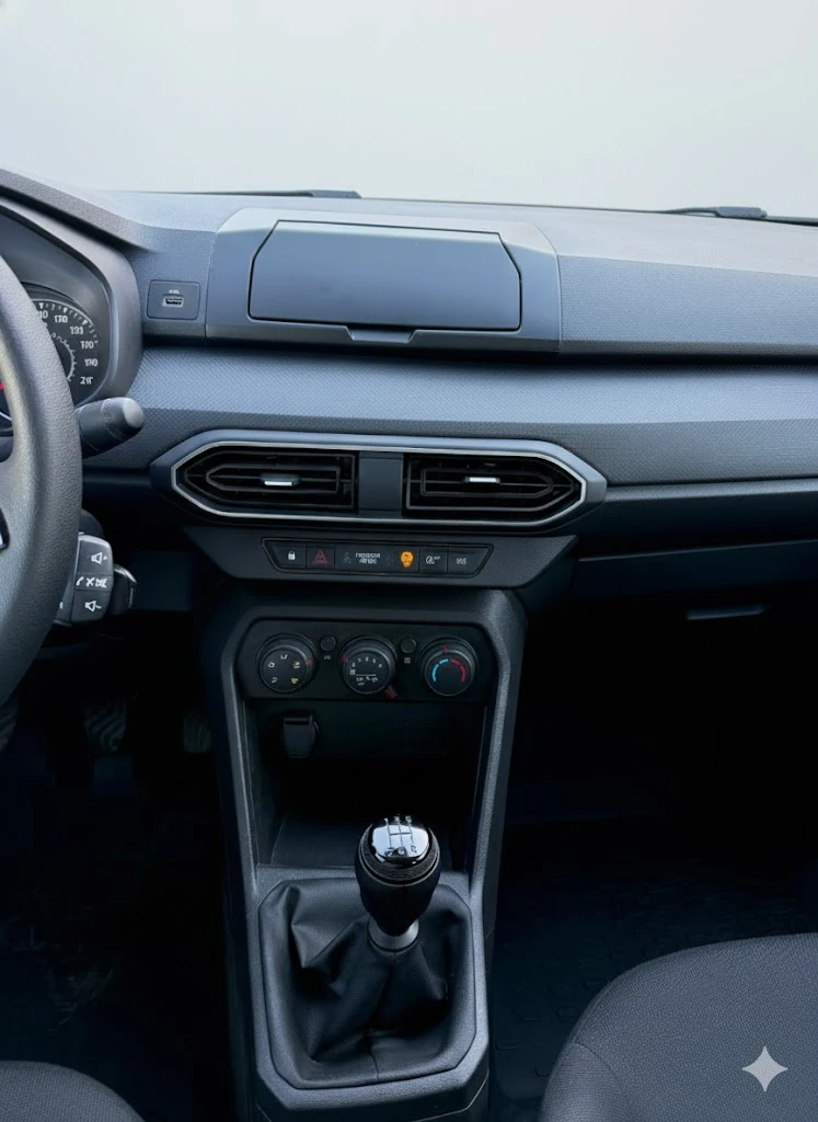 Dacia Logan Essential 100 ECO-G - изображение 9