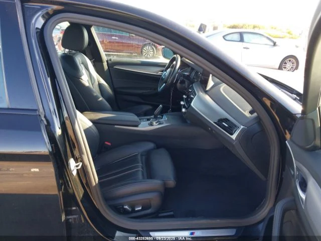 BMW 540 М-PACK/Head up/Камера за задно виждане, снимка 9 - Автомобили и джипове - 52614324