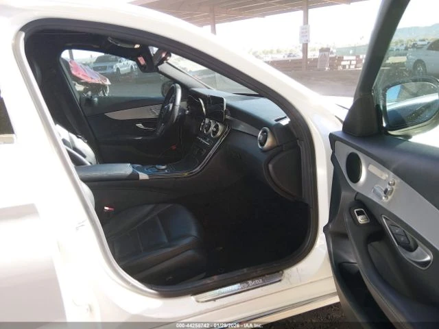 Mercedes-Benz C 300 FACE* AMBIENT* ПОДГРЕВ* ШИБИДАХ* , снимка 9 - Автомобили и джипове - 53636034