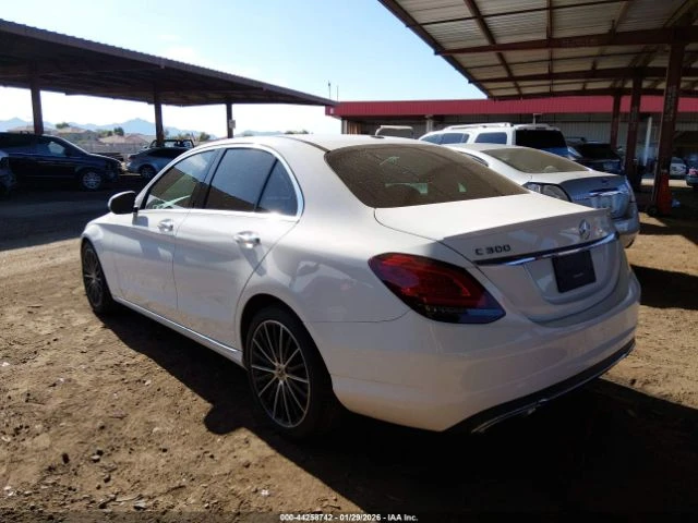 Mercedes-Benz C 300 FACE* AMBIENT* ПОДГРЕВ* ШИБИДАХ* , снимка 3 - Автомобили и джипове - 53636034