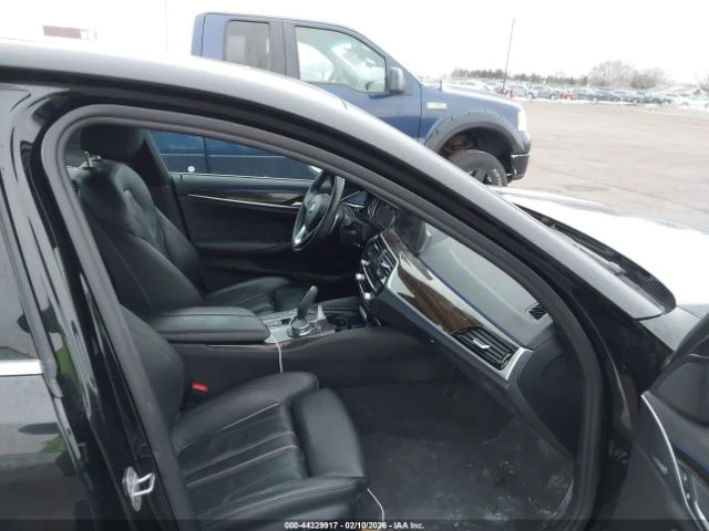 BMW 530 xDrive, снимка 10 - Автомобили и джипове - 53932368