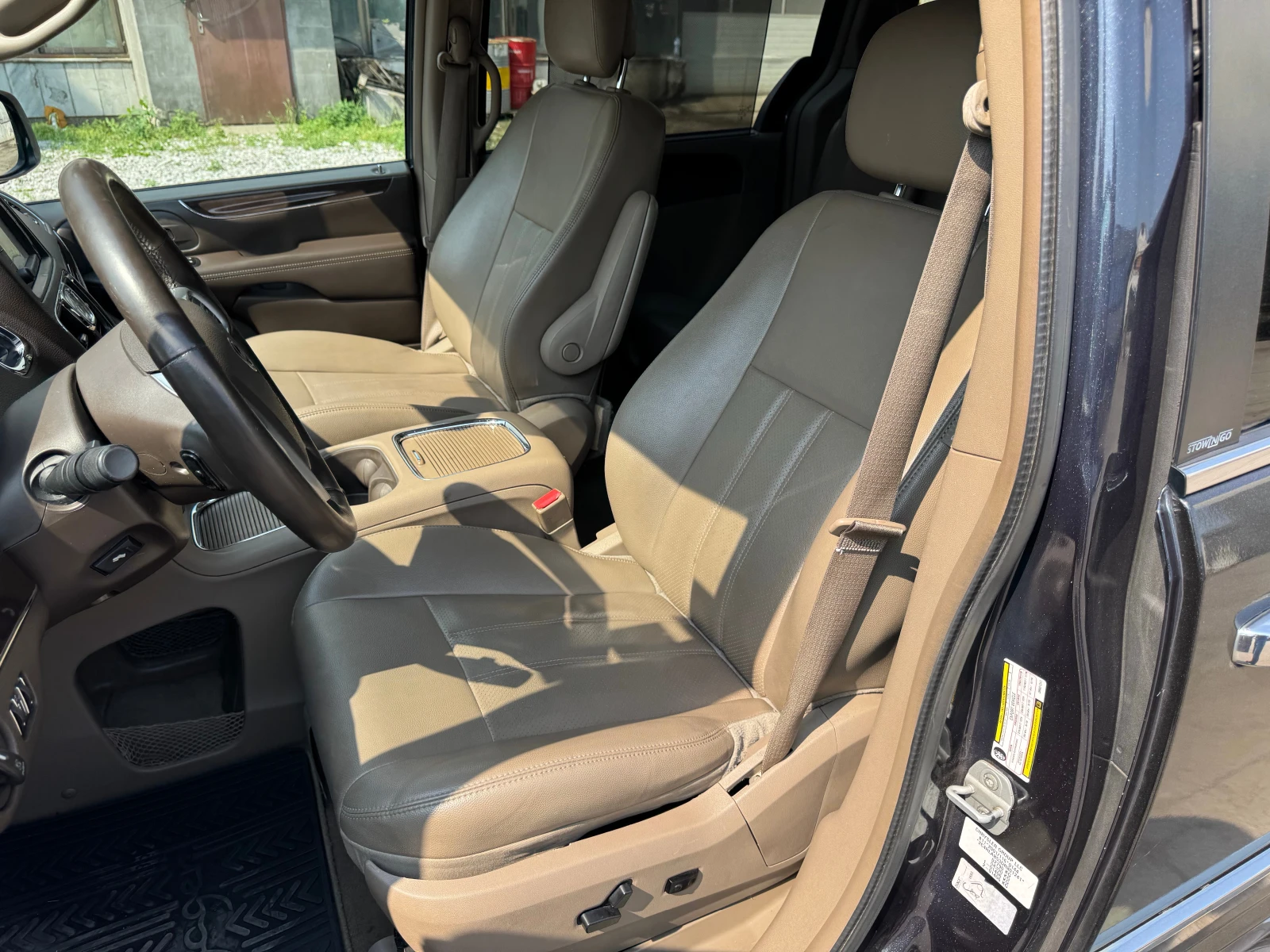Lancia Voyager 2.8 Multijet Gold 7 местен - изображение 10
