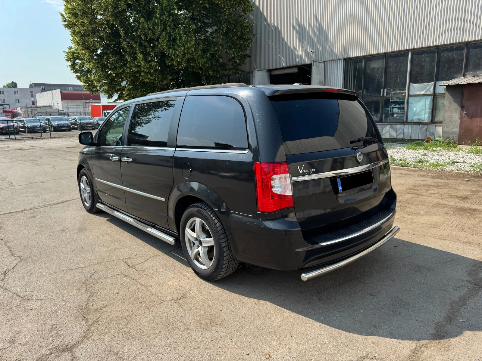 Lancia Voyager 2.8 Multijet Gold 7 местен - изображение 3