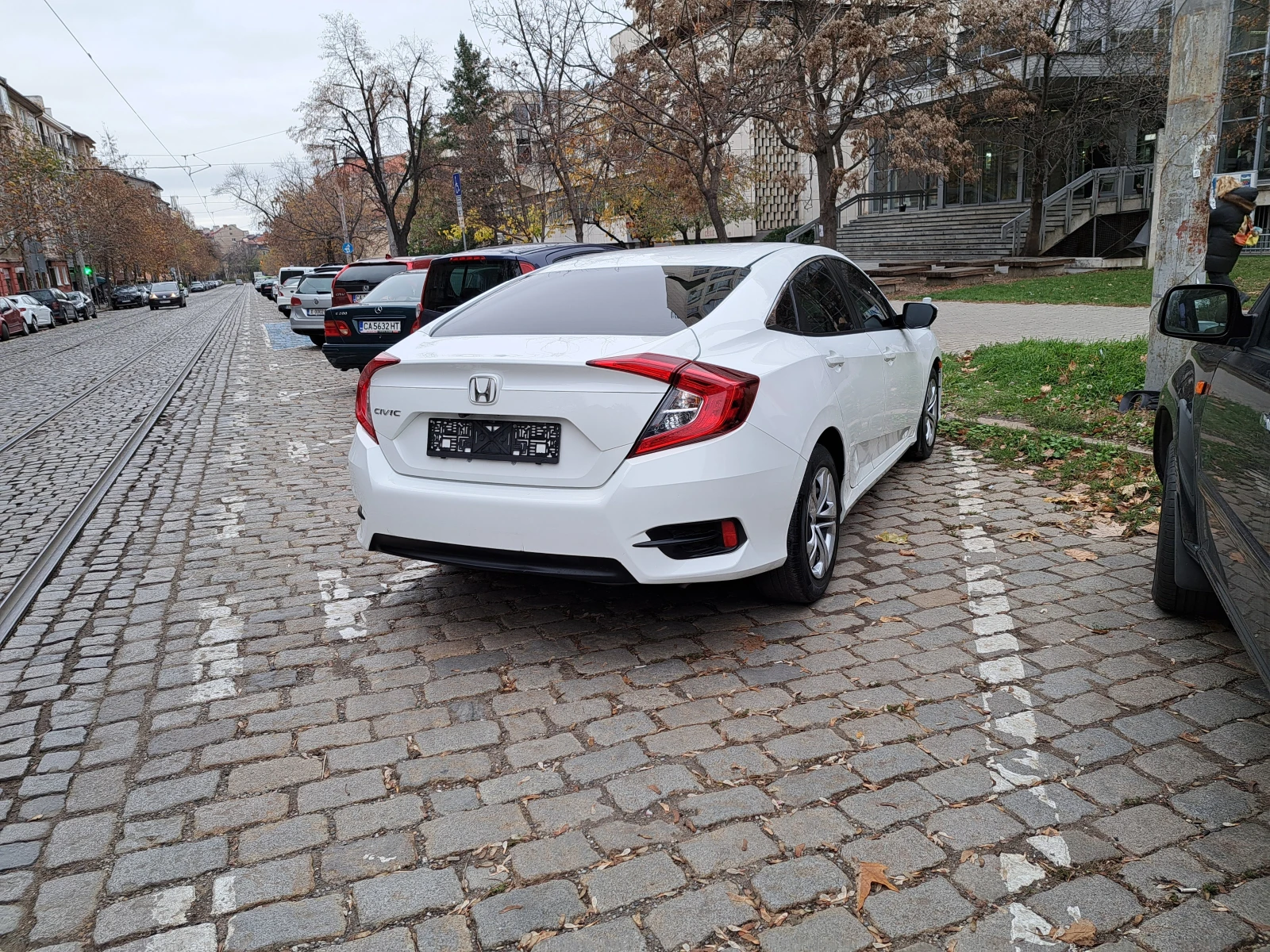 Honda Civic 2.0 LX - изображение 2