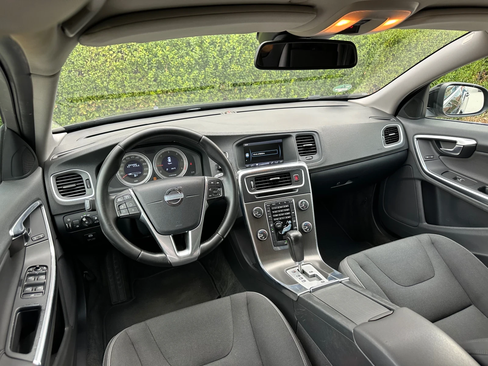 Volvo V60 2.0 163к.с. Автомат - изображение 9