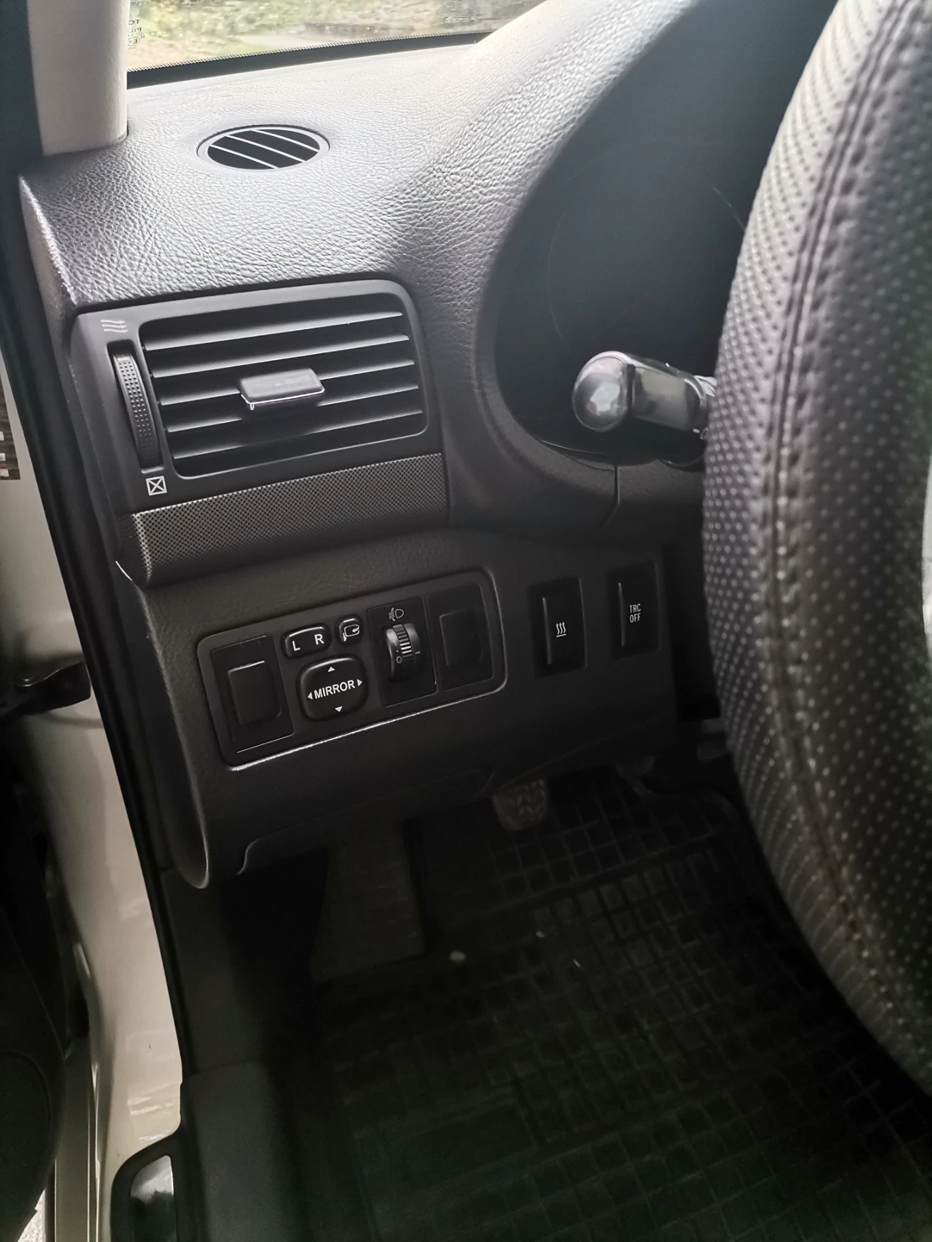 Toyota Avensis  - изображение 6