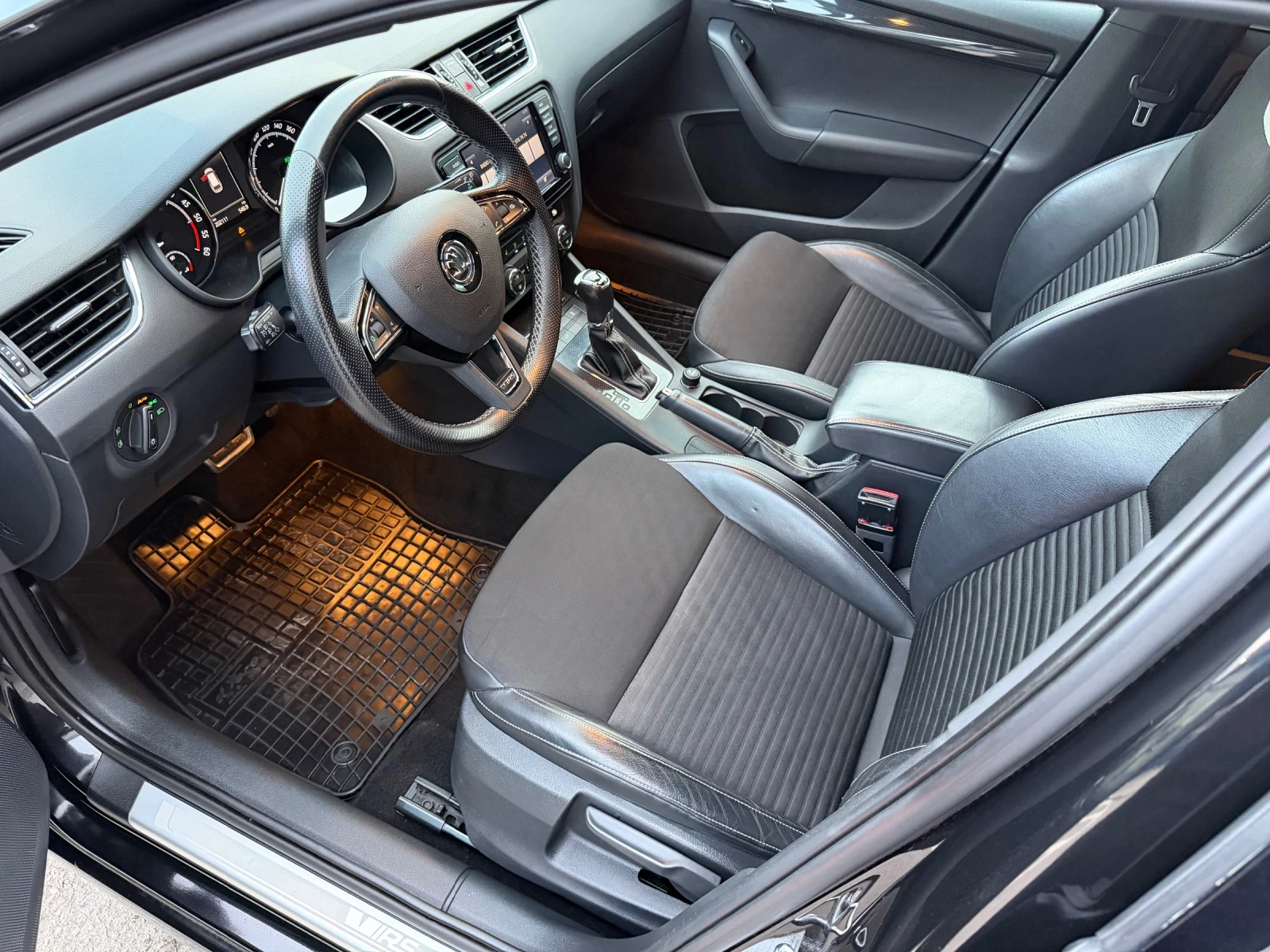 Skoda Octavia VRS, снимка 7 - Автомобили и джипове - 53979513