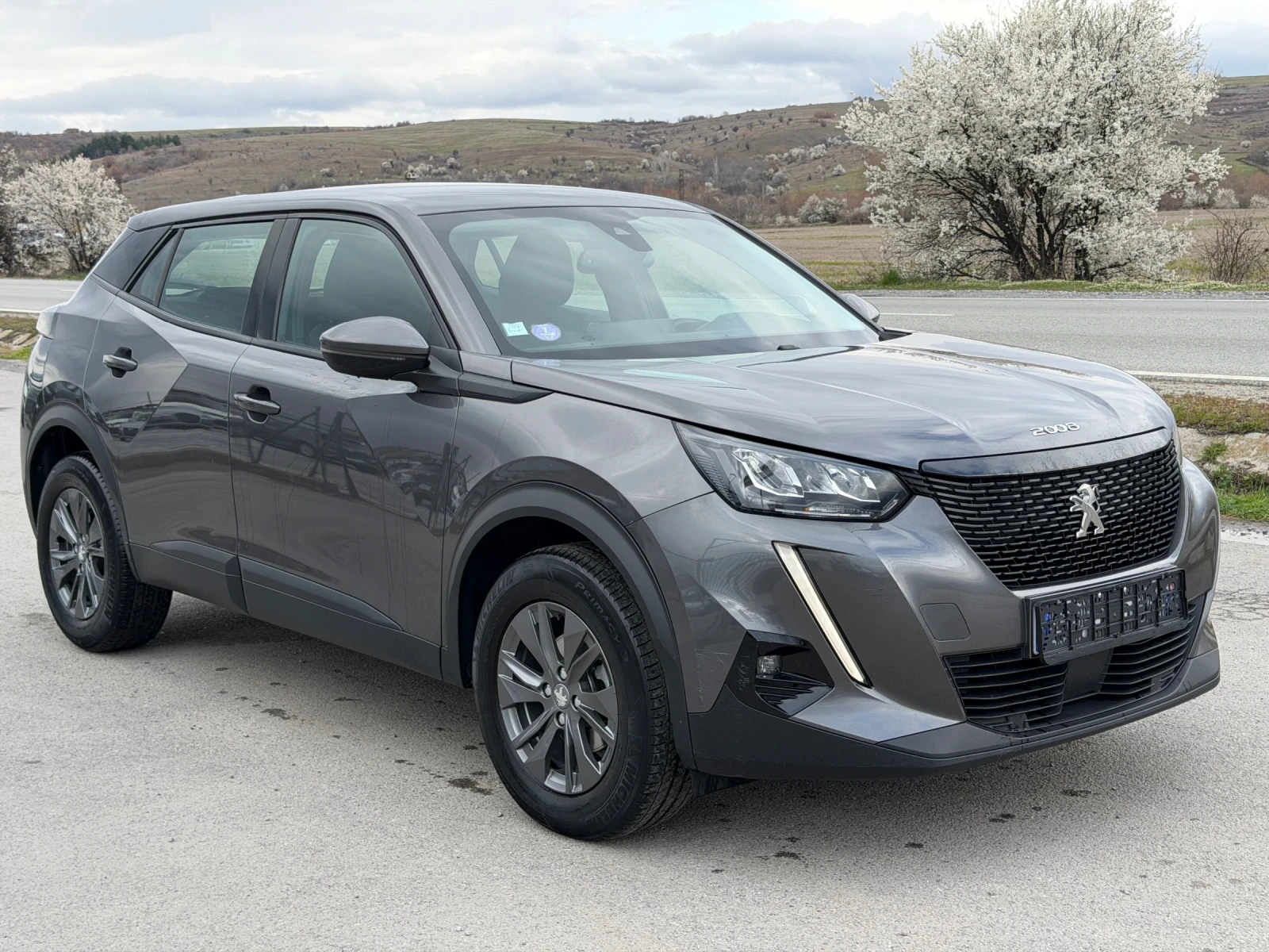 Peugeot 2008 1.2 Puretech 130 EAT8, снимка 2 - Автомобили и джипове - 54026440