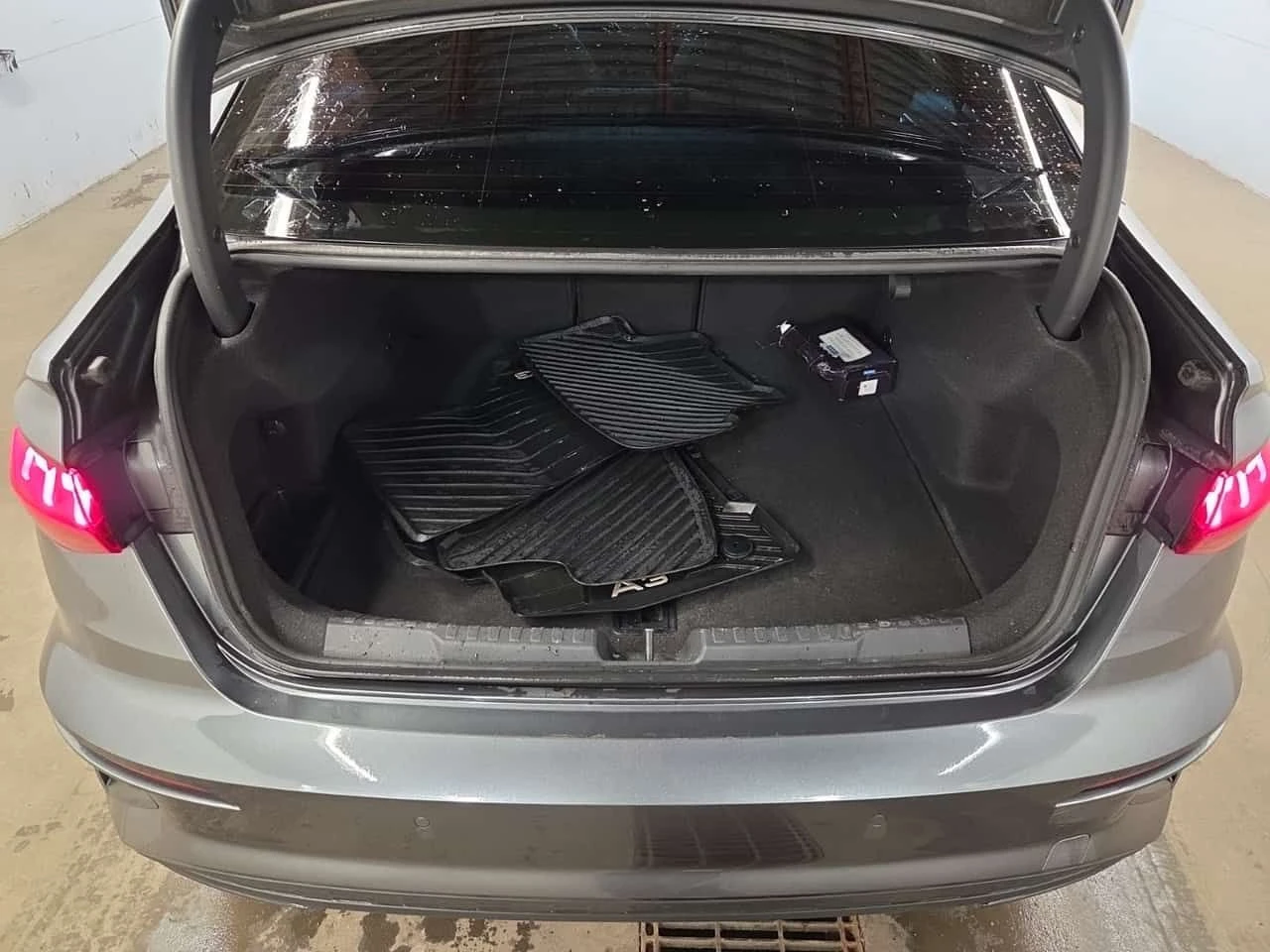 Audi A3 * PROGRESSIV * CARFAX * БЕЗ ИНЦИДЕНТИ * , снимка 14 - Автомобили и джипове - 54423546