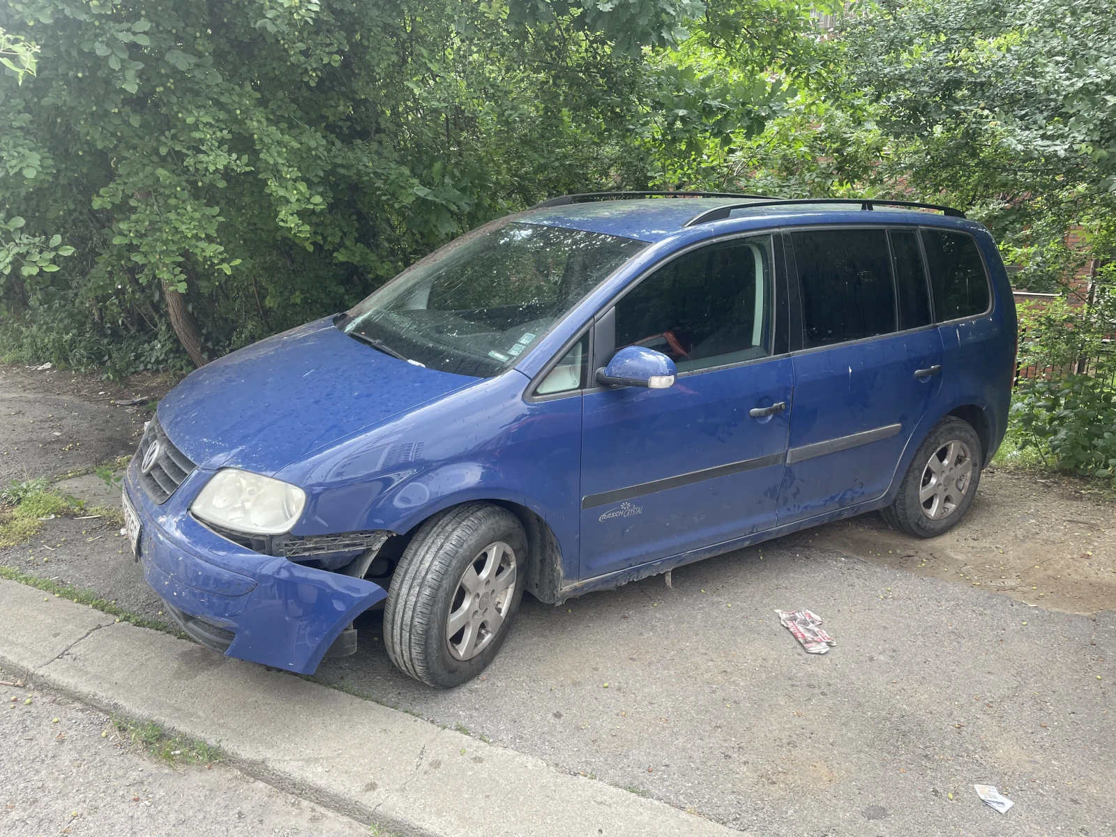 VW Touran, снимка 3 - Автомобили и джипове - 54869930