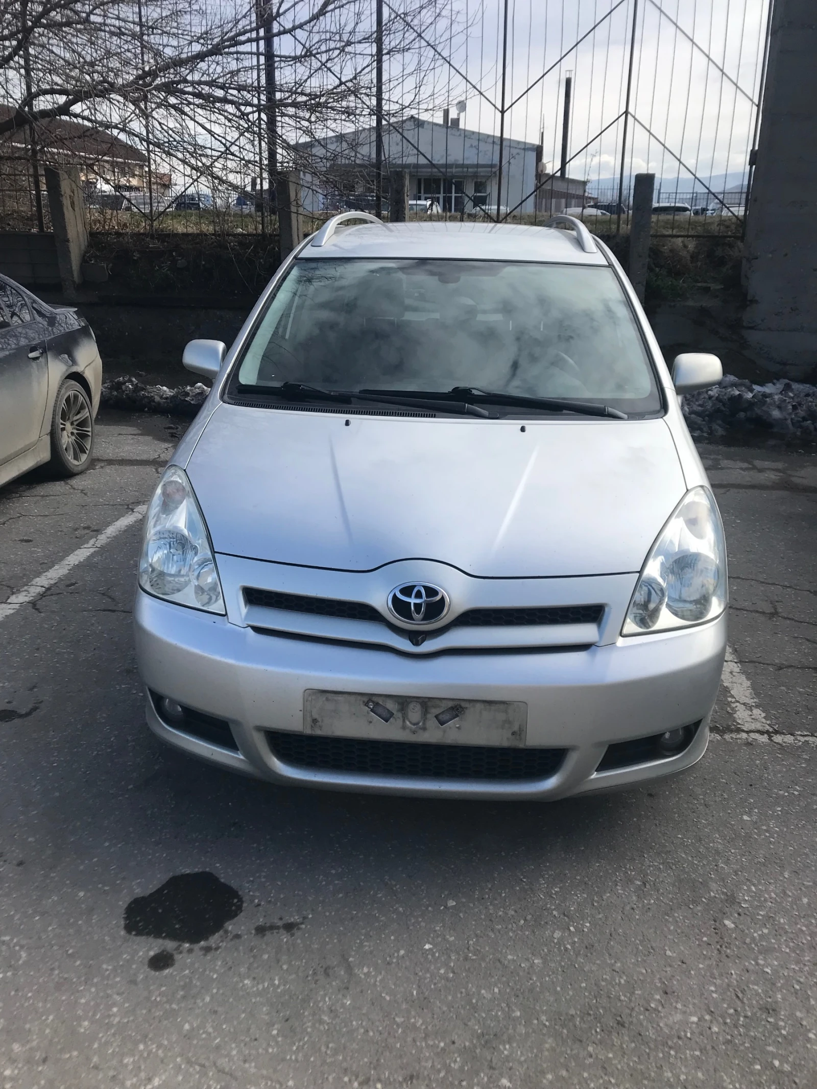 Toyota Corolla verso, снимка 6 - Автомобили и джипове - 55306934