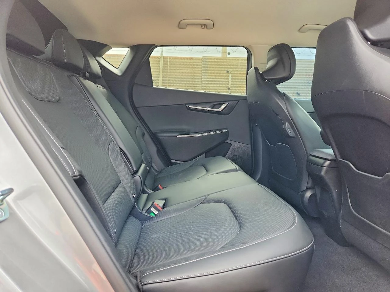 Kia EV6 0.0l Wind, снимка 11 - Автомобили и джипове - 55452456
