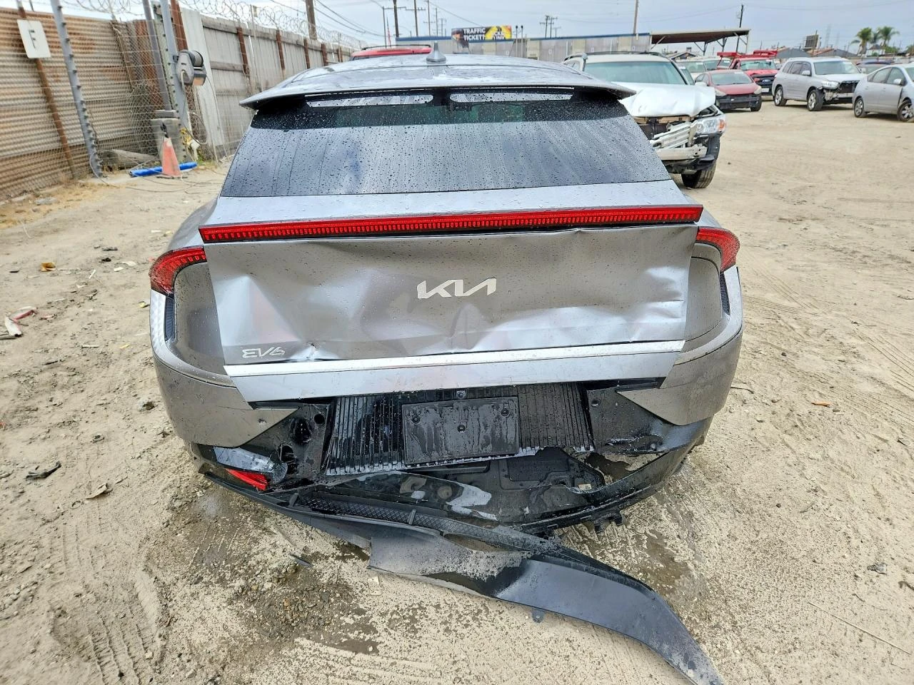 Kia EV6 0.0l Wind, снимка 6 - Автомобили и джипове - 55452456