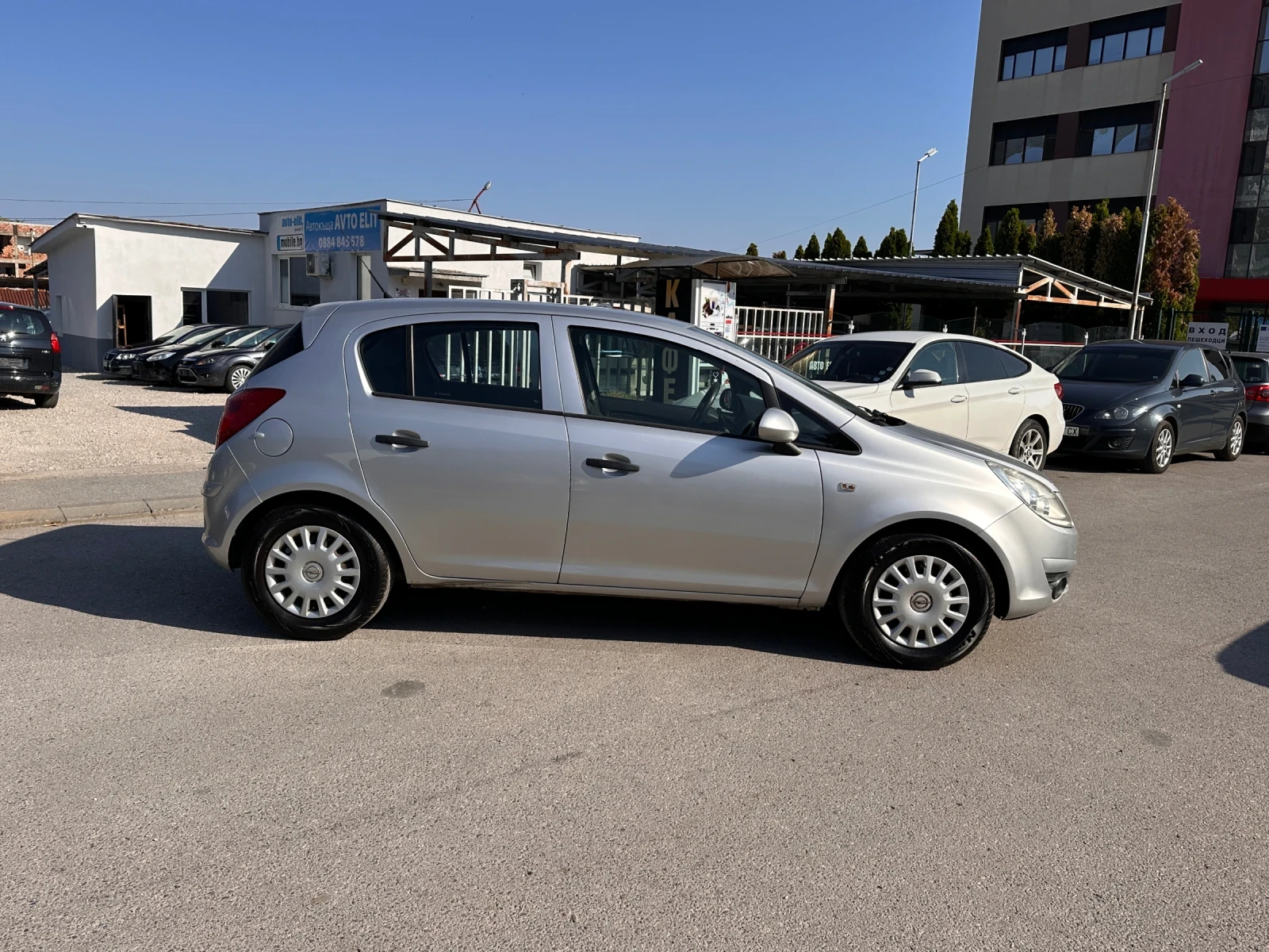 Opel Corsa КЛИМАТИК - РЕАЛНИ КИЛОМЕТРИ , снимка 4 - Автомобили и джипове - 55610379