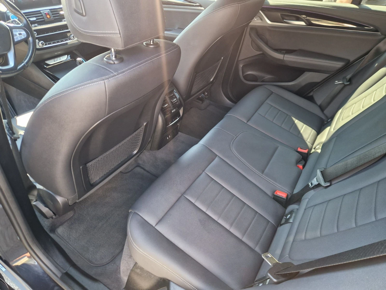 BMW iX3, снимка 9 - Автомобили и джипове - 55621507