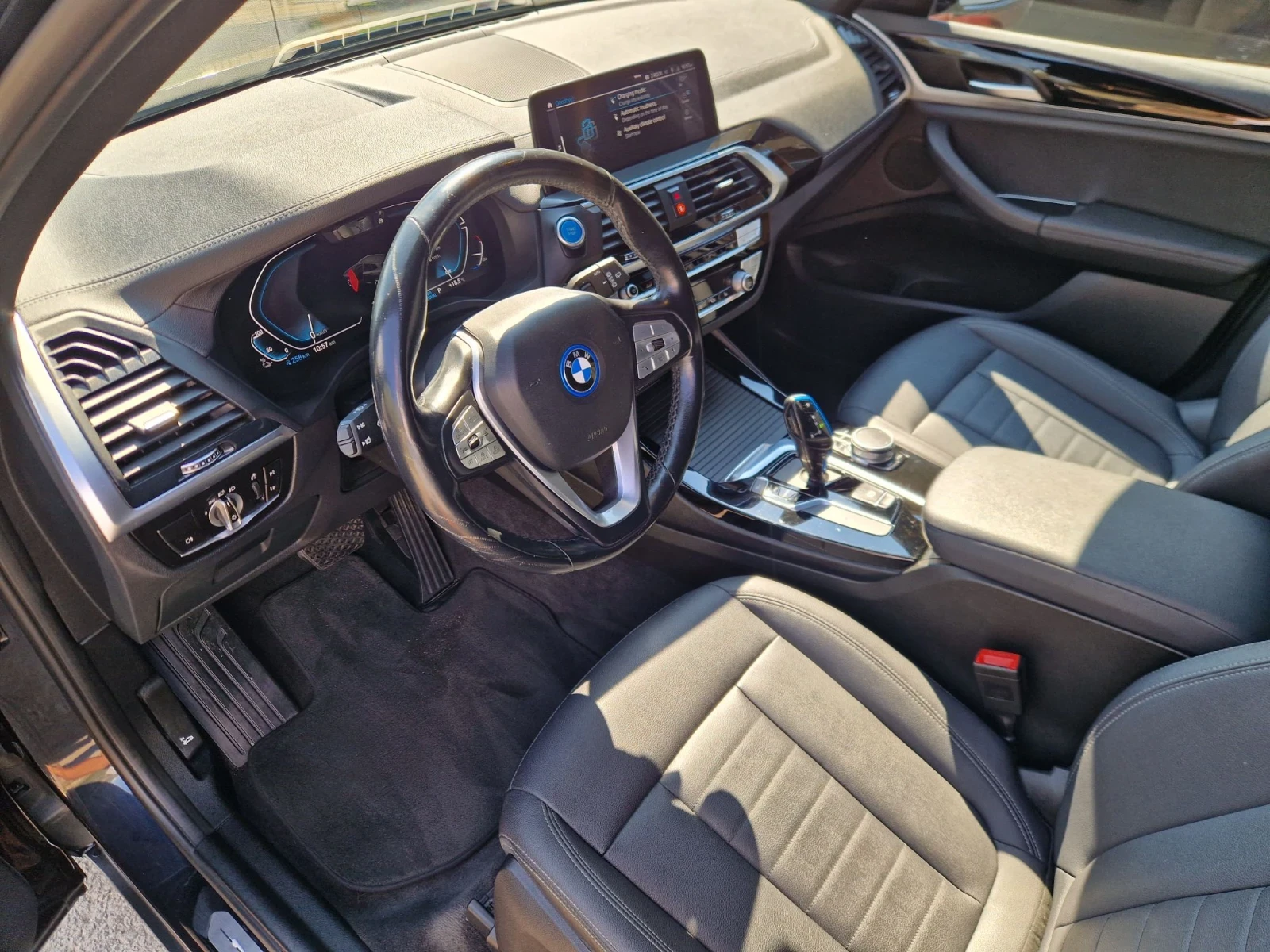 BMW iX3, снимка 8 - Автомобили и джипове - 55621507