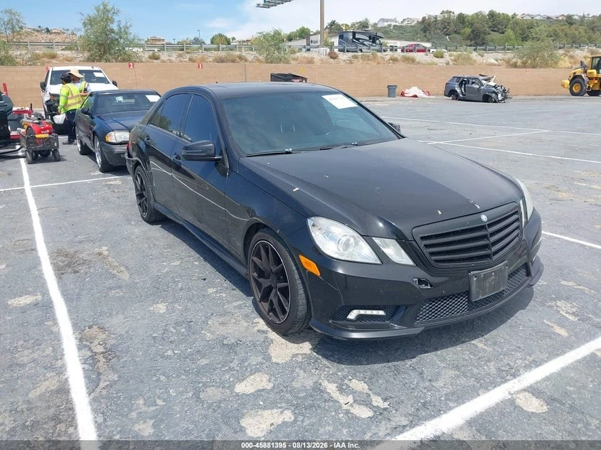 Mercedes-Benz E 500 5.5L V-8 DOHC, VVT, 382HP