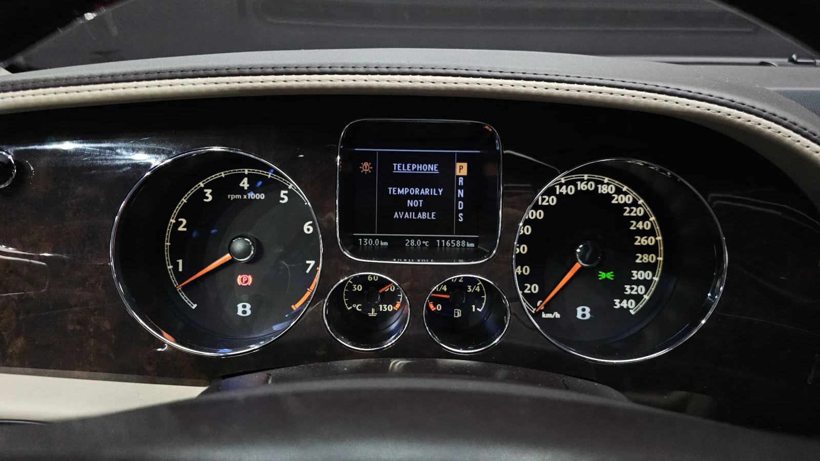 Bentley Flying Spur W12* ОБДУХВАНЕ* SOFT CLOSE* ЛЮК* КРАЙНА ЦЕНА, снимка 8 - Автомобили и джипове - 55984104