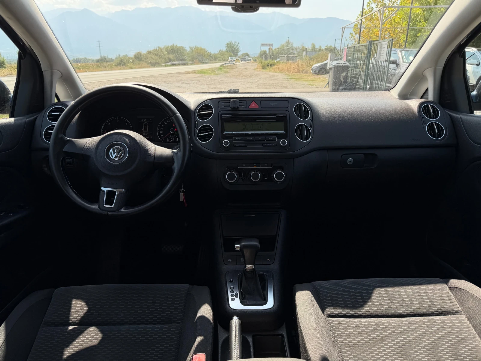 VW Golf Plus 1.6 TDI, снимка 9 - Автомобили и джипове - 56069480