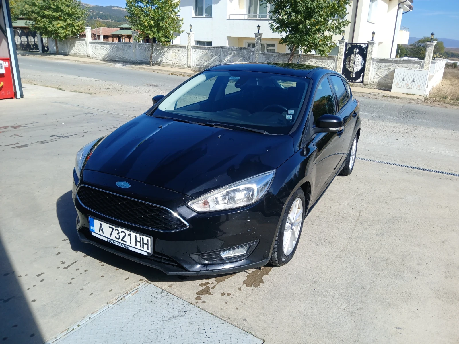 Ford Focus 1.0, снимка 2 - Автомобили и джипове - 56516161