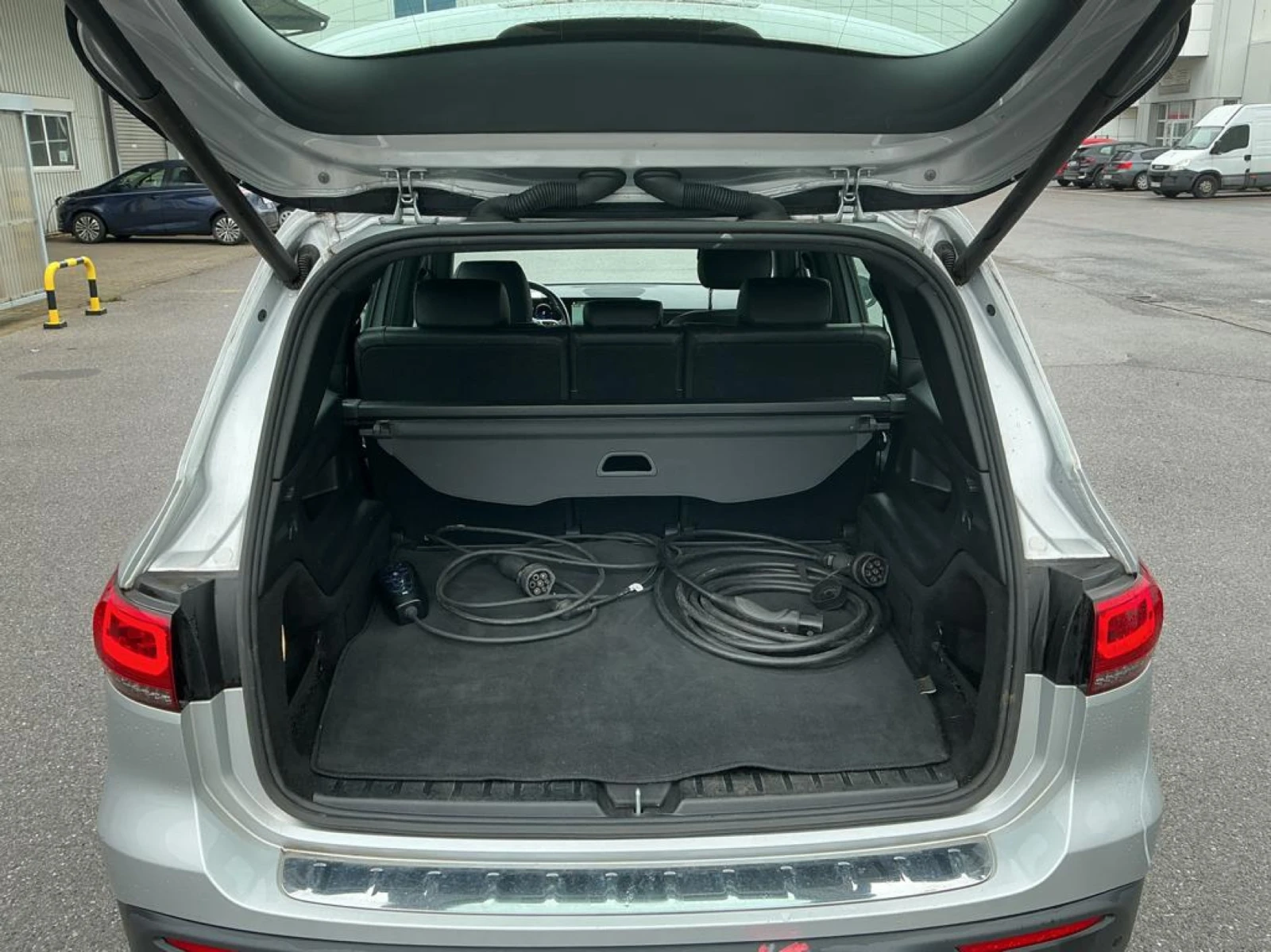 Mercedes-Benz EQB 300 4Matic Luxury Leather LED Navi | Mobile.bg � ����������� 14