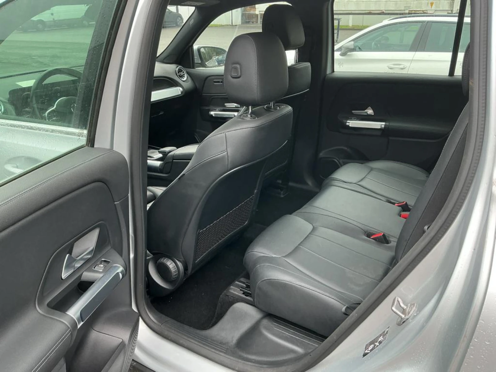 Mercedes-Benz EQB 300 4Matic Luxury Leather LED Navi | Mobile.bg � ����������� 6