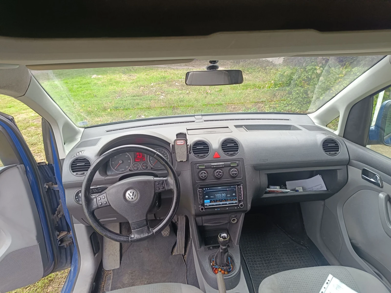 VW Caddy MAXI, снимка 9 - Автомобили и джипове - 56702890