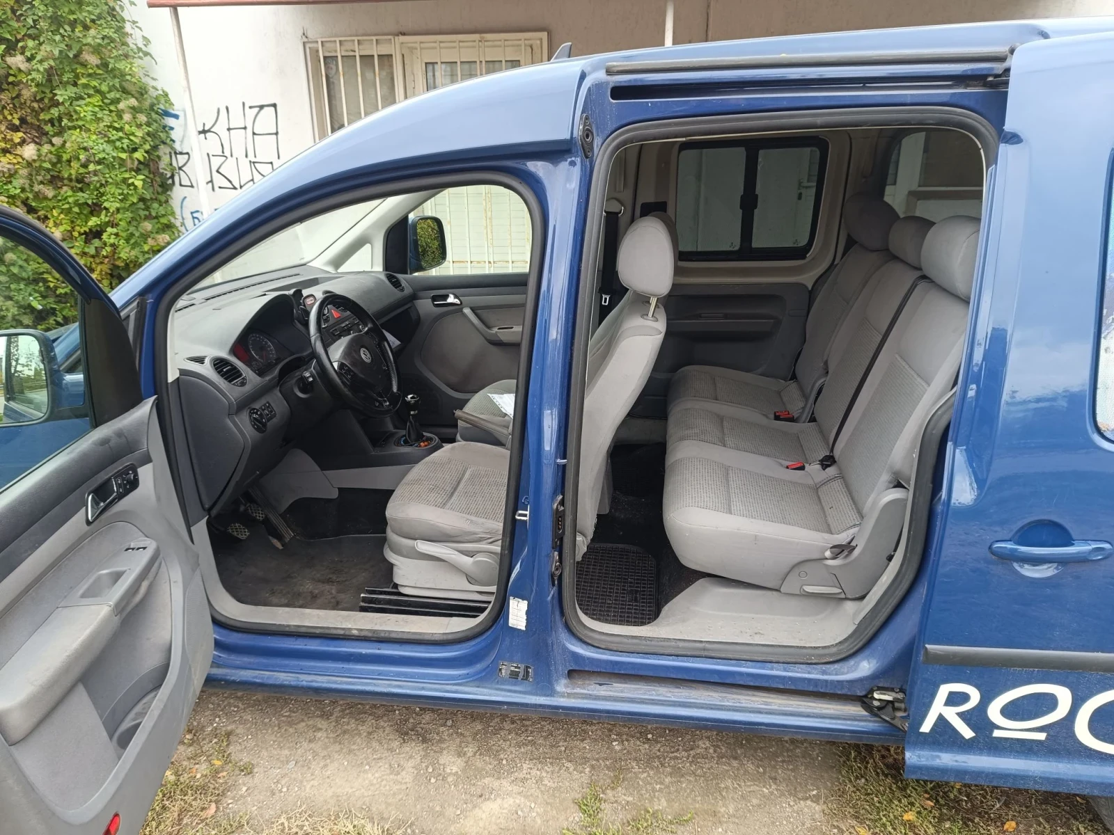 VW Caddy MAXI, снимка 8 - Автомобили и джипове - 56702890